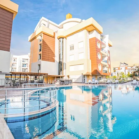 Flamingo Apartahotel