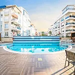 Flamingo 3*