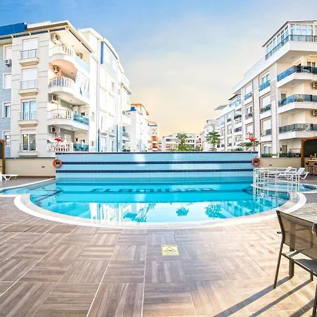Flamingo Aparthotel